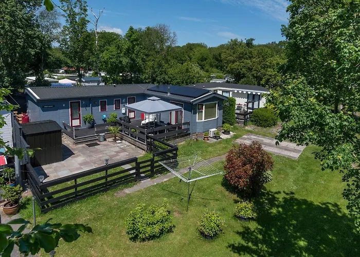 Groot Hoek Chalet Met Airco ,Wasmachine, Vaatwasser,Droger En Luxe Keuken En Zwembad Op Camping! Immer Besser!