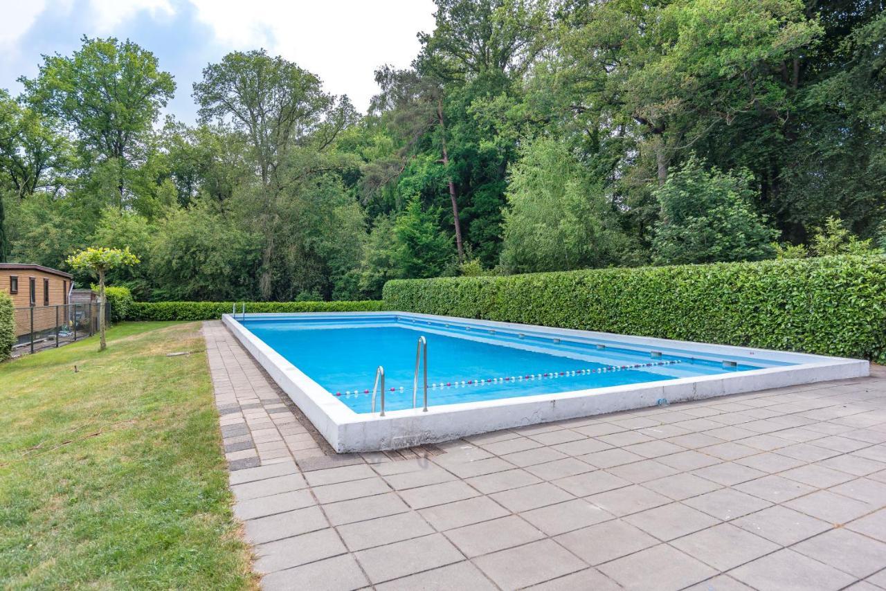 Groot Hoek Met Airco ,wasmachine, Vaatwasser,droger En Luxe Keuken En Zwembad Op Camping! Immer Besser! Rijs